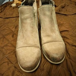 Sorel Booties size 9.5!